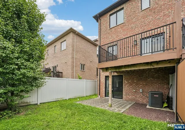 14th image of 85 Washington Ave #85, Cliffside Park, NJ 07010 | MLS# 26026017