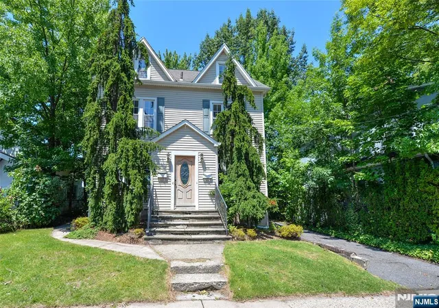 Photo 1 of Sale Pending at 209 Merritt Ave, Bergenfield, NJ 07621 | MLS# 26026022 | Listing updated on 2026-07-30