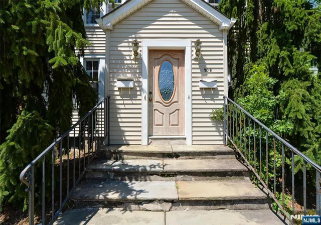 Listing Photo 3 - Condo for sale in building located at 209 Merritt Ave, Bergenfield, NJ 07621