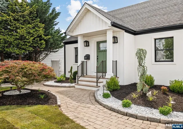 1st image of 126 Skillman Ter, Saddle Brook, NJ 07663 | MLS# 26026070