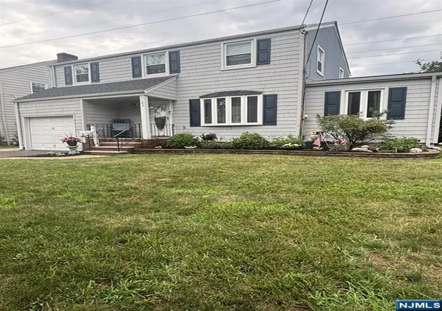 Photo 2 of Sale Pending at 23 Bolten Pl, Bloomfield, NJ 07003 | MLS# 26026088 | Listing updated on 2026-09-19
