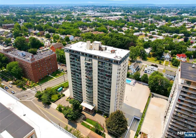 Photo 2 of Sale Pending at 125 Prospect Ave #8C, Hackensack, NJ 07601 | MLS# 26026096 | Listing updated on 2026-08-17