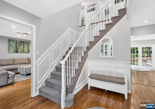 5th image of 8 Cross Oak Ln, West Milford, NJ 07480 | MLS# 26026098