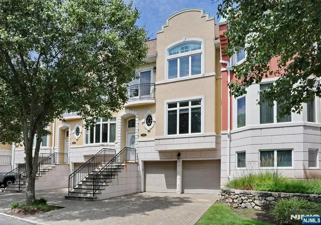 2nd image of 136 Winding Crk, Old Tappan, NJ 07675 | MLS# 26026101