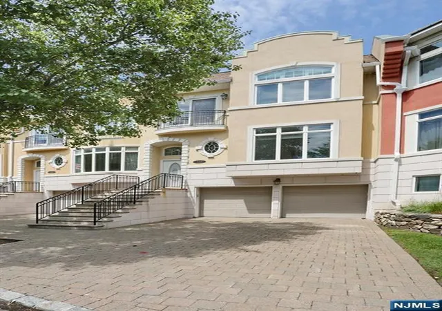 4th image of 136 Winding Crk, Old Tappan, NJ 07675 | MLS# 26026101