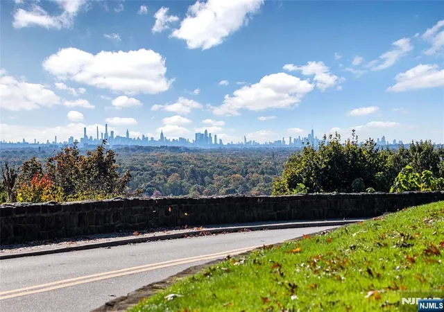 44th image of 570 Bennington Ter, Ridgewood, NJ 07450 | MLS# 26026120