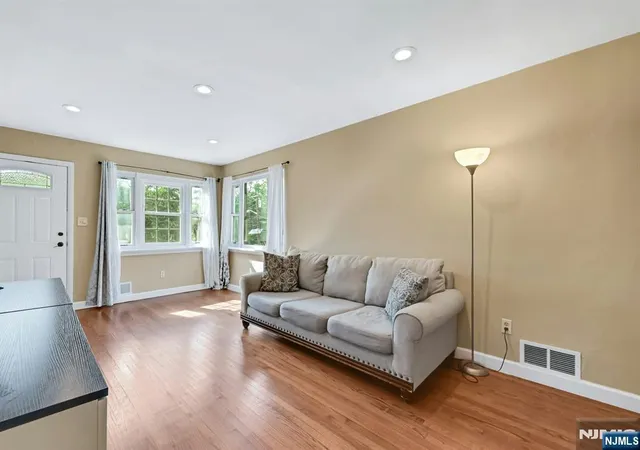 4th image of 151 Knickerbocker Rd, Englewood, NJ 07631 | MLS# 26026157
