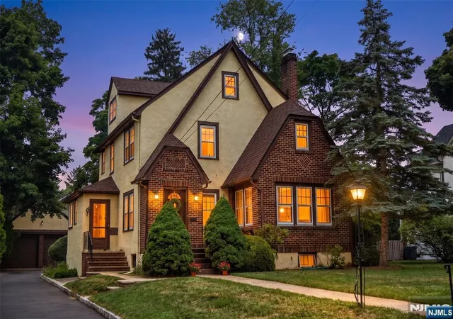 39th image of 255 Pearsall Ave, Ridgewood, NJ 07450 | MLS# 26026179
