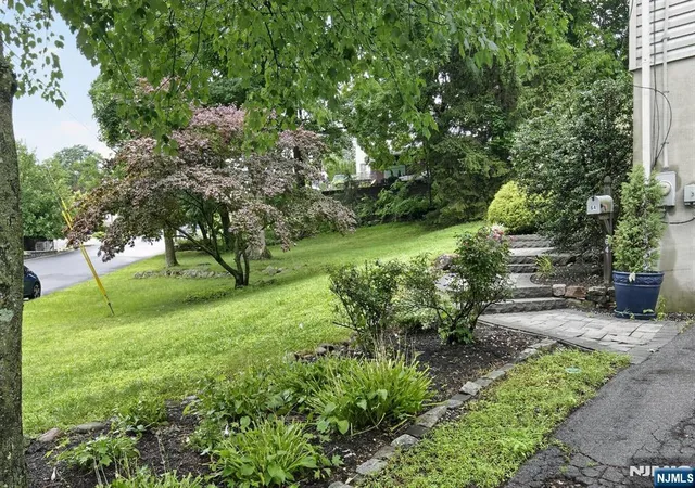 2nd image of 64 Valley Rd, Butler Borough, NJ 07405 | MLS# 26026193