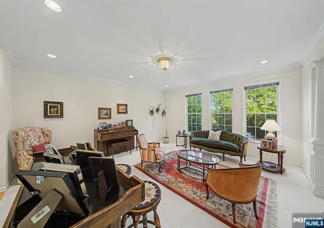 4th image of 29 Skytop Rdg, Oakland, NJ 07436 | MLS# 26026210