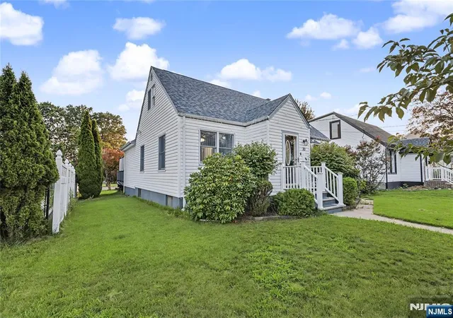 Photo 2 of Single family home for sale at 30 Schuyler Ave, Pompton Lakes, NJ 07442 | MLS# 26026223 | Listing updated on 2026-07-19