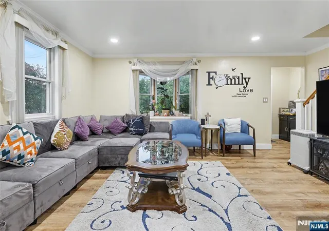 Photo 4 of Single family home for sale at 30 Schuyler Ave, Pompton Lakes, NJ 07442 | MLS# 26026223 | Listing updated on 2026-07-19
