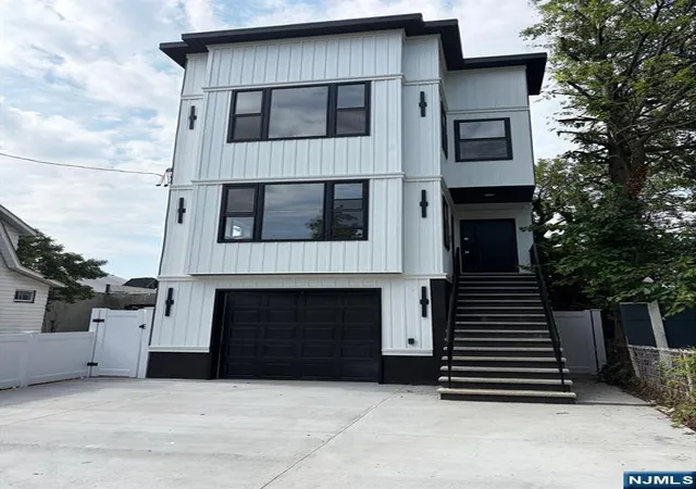 Photo 2 of Sale Pending at 93 Melville Pl, Irvington, NJ 07111 | MLS# 26026232 | Listing updated on 2026-08-25