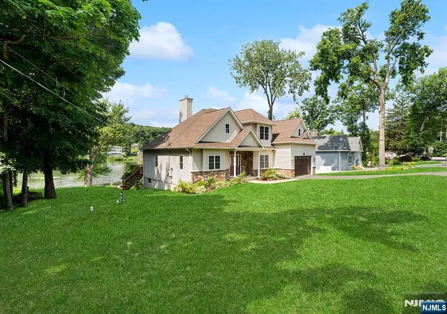 42nd image of 163 High Crest Dr, West Milford, NJ 07480 | MLS# 26026269