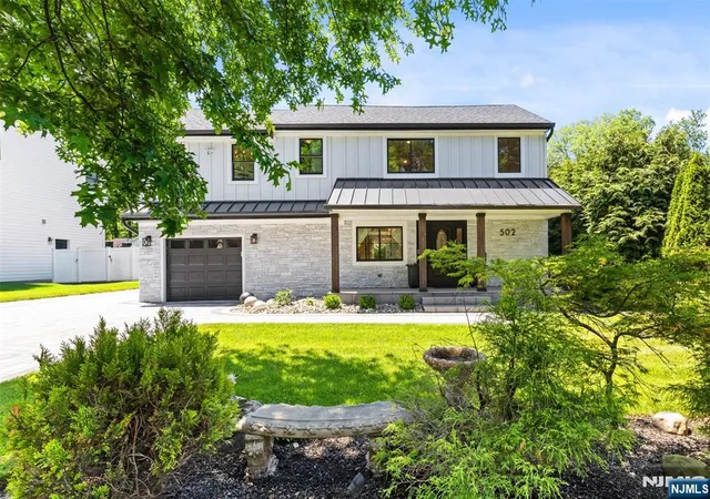 Photo 1 of Single family home for sale at 502 Closter Dock Rd, Closter, NJ 07624 | MLS# 26026281 | Listing updated on 2026-09-18