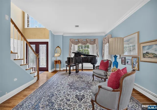 Photo 3 of Sale Pending at 33 Crestwood Dr, Glen Rock, NJ 07452 | MLS# 26026287 | Listing updated on 2026-09-05