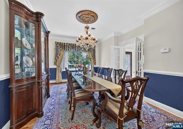 Photo 4 of Sale Pending at 33 Crestwood Dr, Glen Rock, NJ 07452 | MLS# 26026287 | Listing updated on 2026-09-05