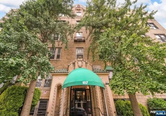 Photo 24 of Sale Pending at 107 Kensington Ave #302, Jersey City, NJ 07304 | MLS# 26026302 | Listing updated on 2026-09-02