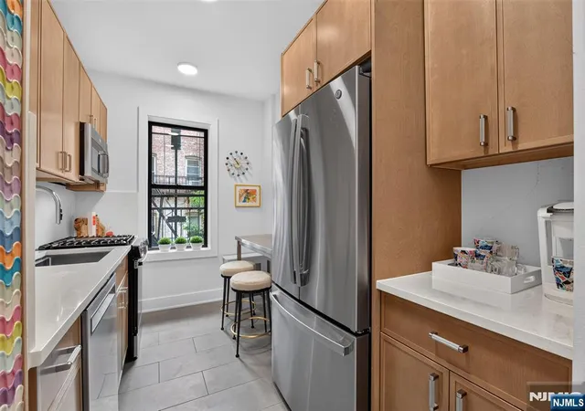 Photo 3 of Sale Pending at 107 Kensington Ave #302, Jersey City, NJ 07304 | MLS# 26026302 | Listing updated on 2026-09-02