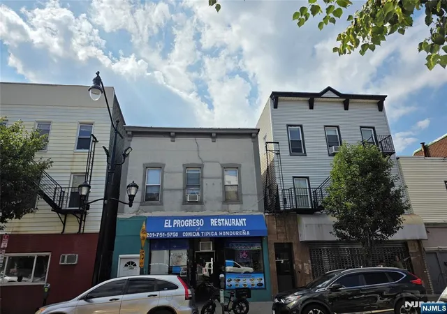 14th image of 1309 Summit Ave, Union City, NJ 07087 | MLS# 26026309