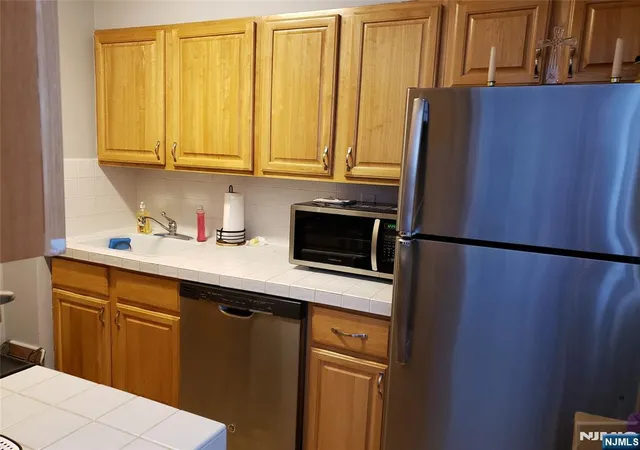 Photo 3 of Sale Pending at 6050 Kennedy Blvd #12D, West New York, NJ 07093 | MLS# 26026401 | Listing updated on 2026-08-31