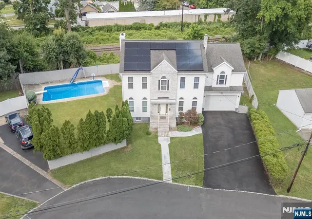 50th image of 4 Elm Ct, Little Falls, NJ 07424 | MLS# 26026422