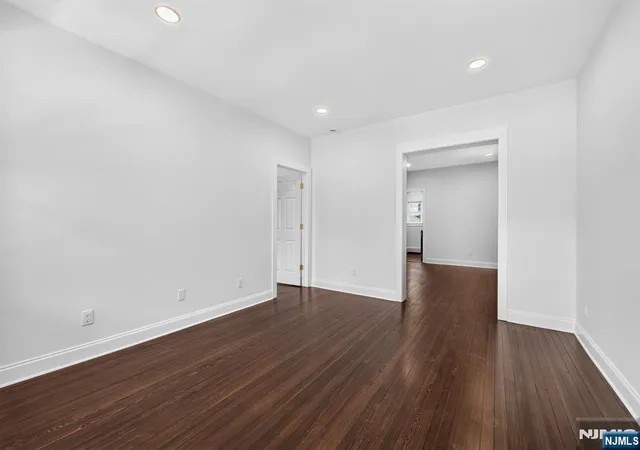 Photo 3 of Multi family home for sale at 289 Hathaway St, Wallington, NJ 07057 | MLS# 26026424 | Listing updated on 2026-09-13