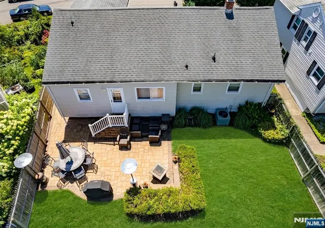 4th image of 44 Lorrie Ln, Clifton, NJ 07012 | MLS# 26026430