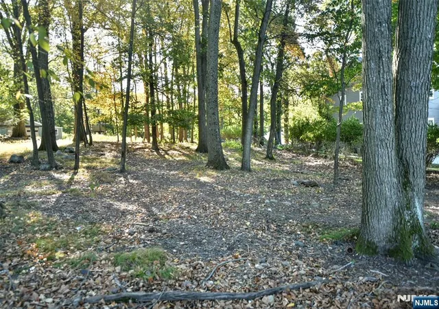 Photo 3 of Sale Pending at 492 Manchester Ave, North Haledon, NJ 07508 | MLS# 26026465 | Listing updated on 2026-07-29