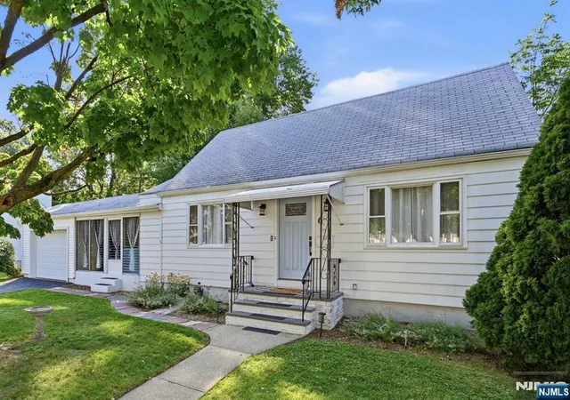 1st image of 6 Elm Hill Rd, Clifton, NJ 07013 | MLS# 26026478