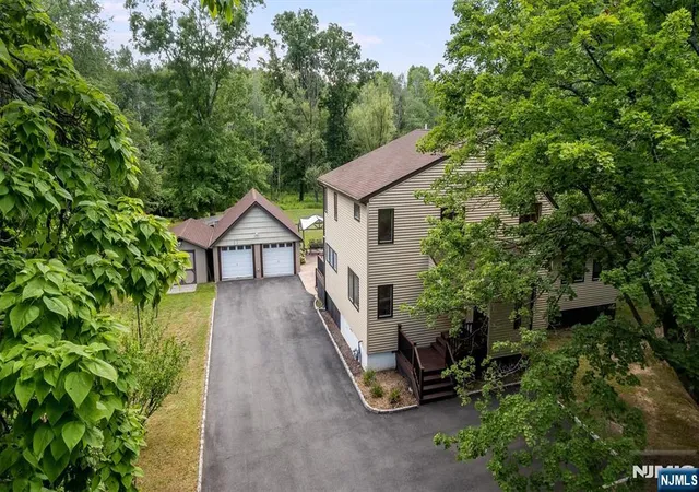 2nd image of 62 Two Bridges Rd, Lincoln Park Borough, NJ 07035 | MLS# 26026479