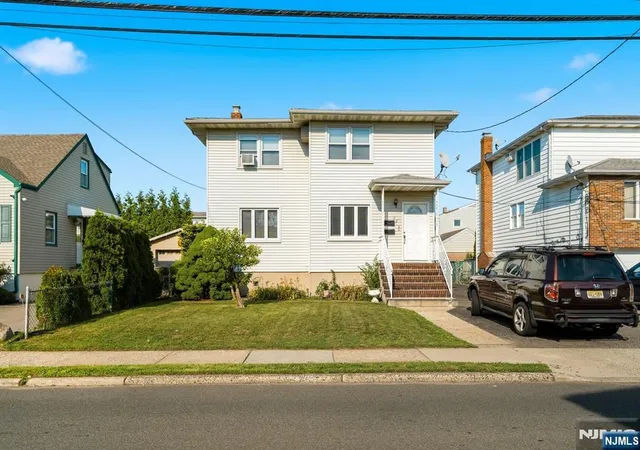 2nd image of 92 Phillips Ave, South Hackensack, NJ 07606 | MLS# 26026509