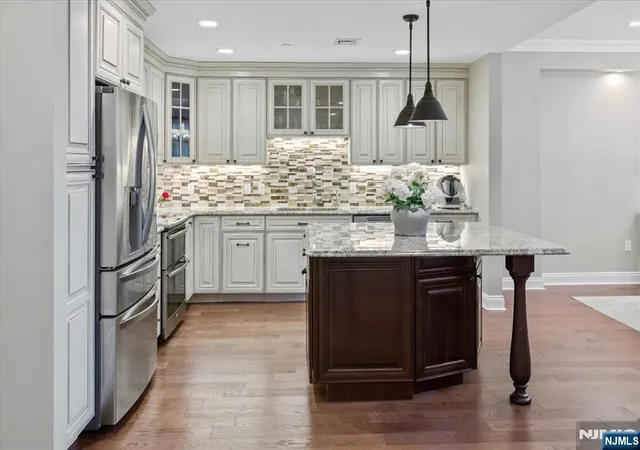 Photo 3 of Condo for sale at 208 Shearwater Ct #15, Jersey City, NJ 07305 | MLS# 26026531 | Listing updated on 2026-09-02