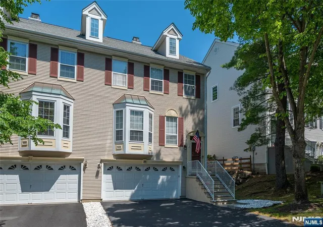 2nd image of 20 Bobolink Ct, Wayne, NJ 07470 | MLS# 26026588