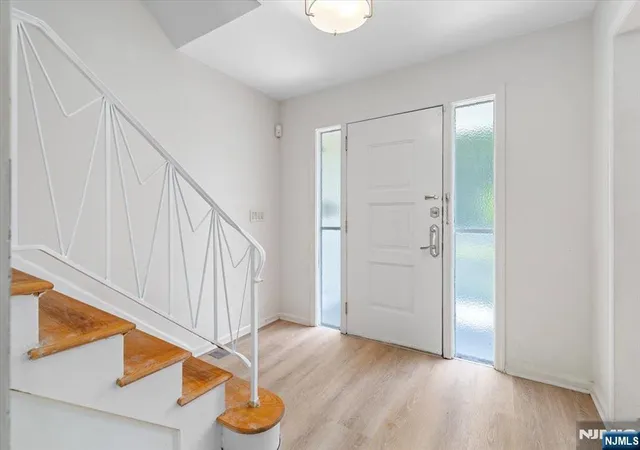 3rd image of 619 Cadmus Ct, Teaneck, NJ 07666 | MLS# 26026596