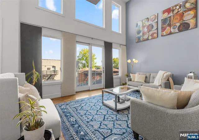 Photo 3 of Sale Pending at 7 Oakdene Ter #7, Edgewater, NJ 07020 | MLS# 26026640 | Listing updated on 2026-08-11