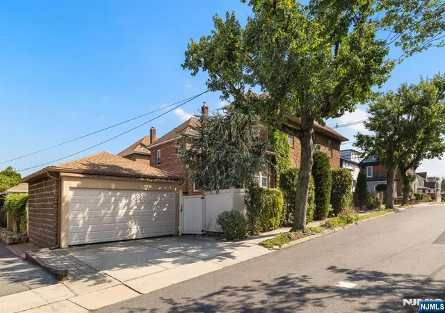34th image of 540 Highridge Ave, Cliffside Park, NJ 07010 | MLS# 26026655