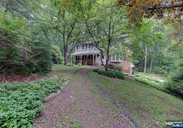 2nd image of 36 Lavina Trl, Jefferson Township, NJ 07438 | MLS# 26026671