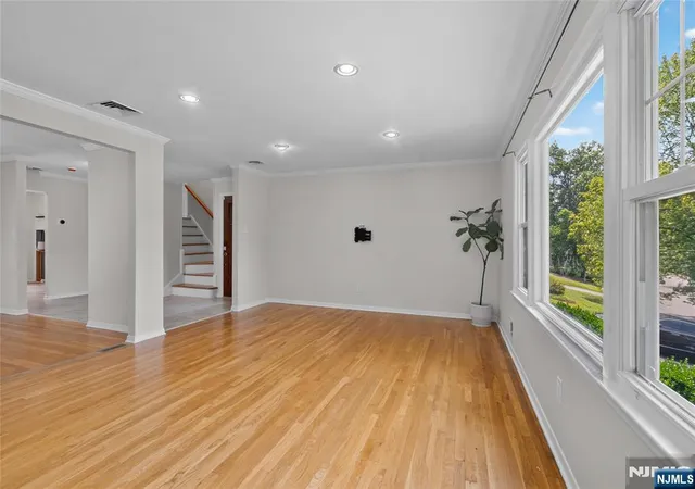 4th image of 260 Saint Cloud Ave, West Orange, NJ 07052 | MLS# 26026696