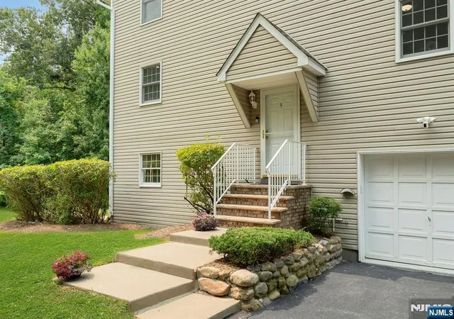 1st image of 9 Brookstone Cir, Par Troy Hills Twp., NJ 07950 | MLS# 26026697