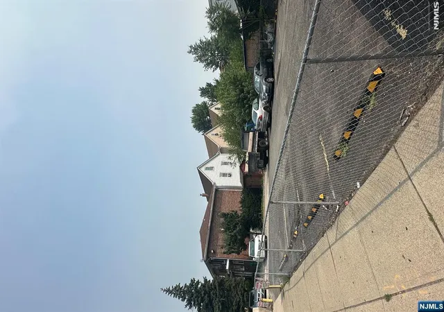 6th image of 128 Highland Ave, Clifton, NJ 07011 | MLS# 26026699