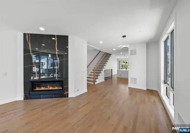 2nd image of 793 Inwood Ter, Cliffside Park, NJ 07010 | MLS# 26026738