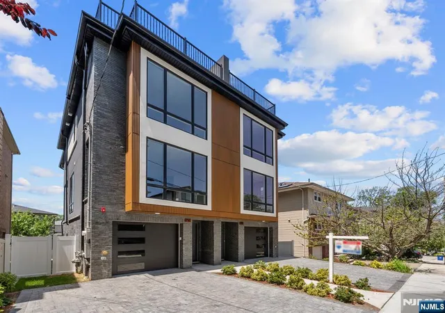 34th image of 793 Inwood Ter, Cliffside Park, NJ 07010 | MLS# 26026738