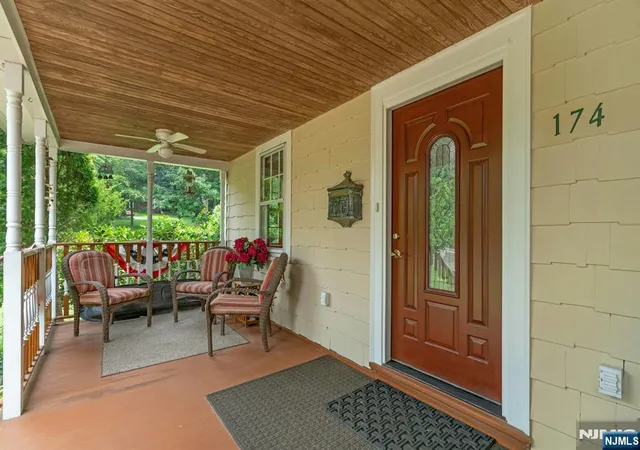 Photo 3 of Sale Pending at 174 Mahwah Rd, Mahwah, NJ 07430 | MLS# 26026746 | Listing updated on 2026-07-31