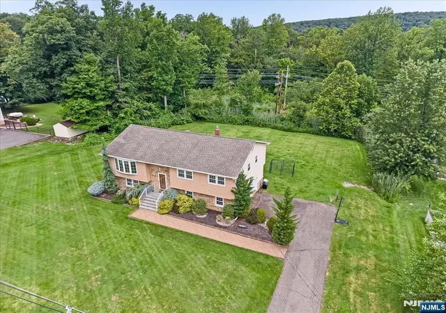 36th image of 45 Magnolia Ave, Denville Township, NJ 07834 | MLS# 26026793