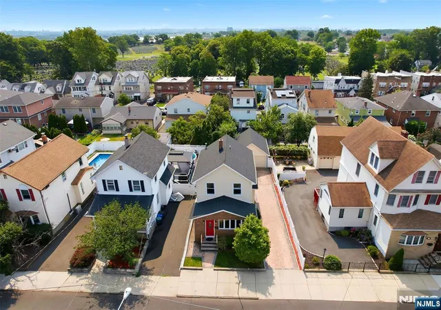 3rd image of 142 Morgan Pl, North Arlington, NJ 07031 | MLS# 26026819