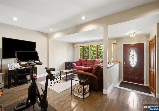 5th image of 142 Morgan Pl, North Arlington, NJ 07031 | MLS# 26026819