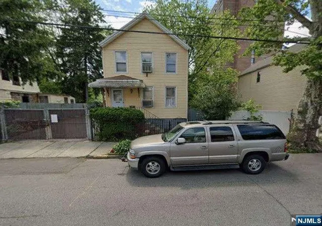 Photo 1 of Sale Pending at 62 Oak Ave, Irvington, NJ 07111 | MLS# 26026823 | Listing updated on 2026-09-11