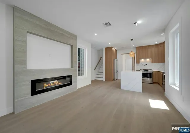 Photo 4 of Single family home for sale at 54 Hamilton Ave, Fairview, NJ 07022 | MLS# 26026825 | Listing updated on 2026-09-13