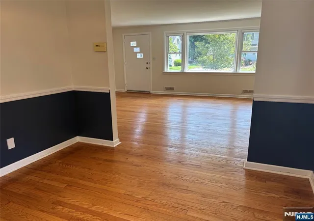 Photo 3 of Single family home for sale at 33 Longacre Dr, Livingston, NJ 07039 | MLS# 26026833 | Listing updated on 2026-09-14